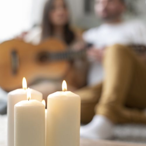 couple-enjoying-winter-home-lifestyle